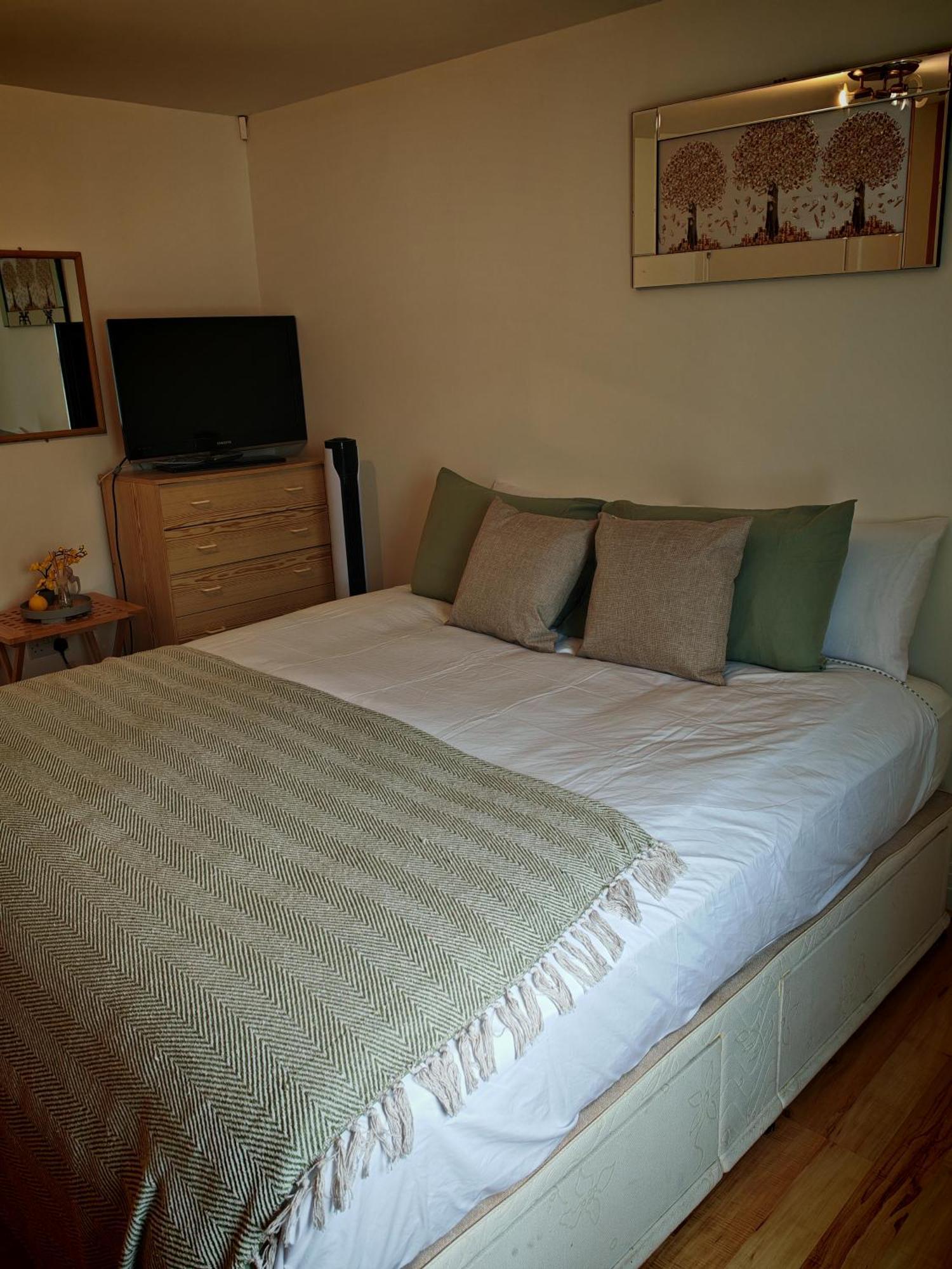 Spacious & Cosy Double And Single Bedrooms Close To Hendon & Colindale Tube Stations Esterno foto